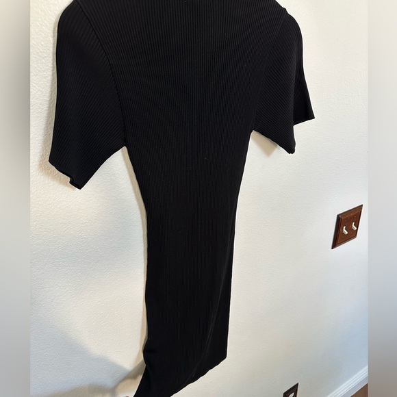 Good American Classic Black Ribbed Midi Dress with intricate ribbing on bust. - Picture 4 of 12